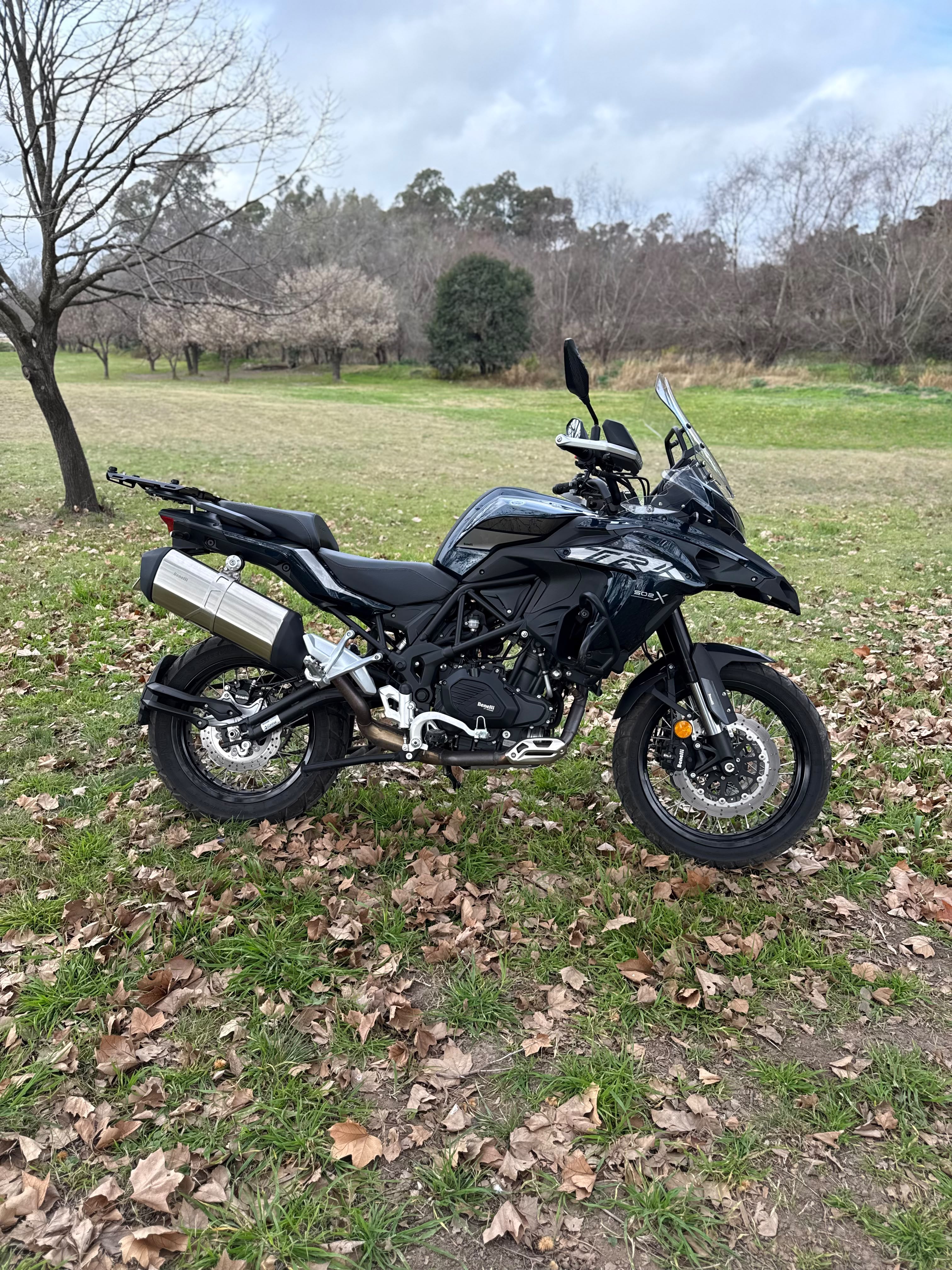 Benelli TRK 502 X 0km — frente