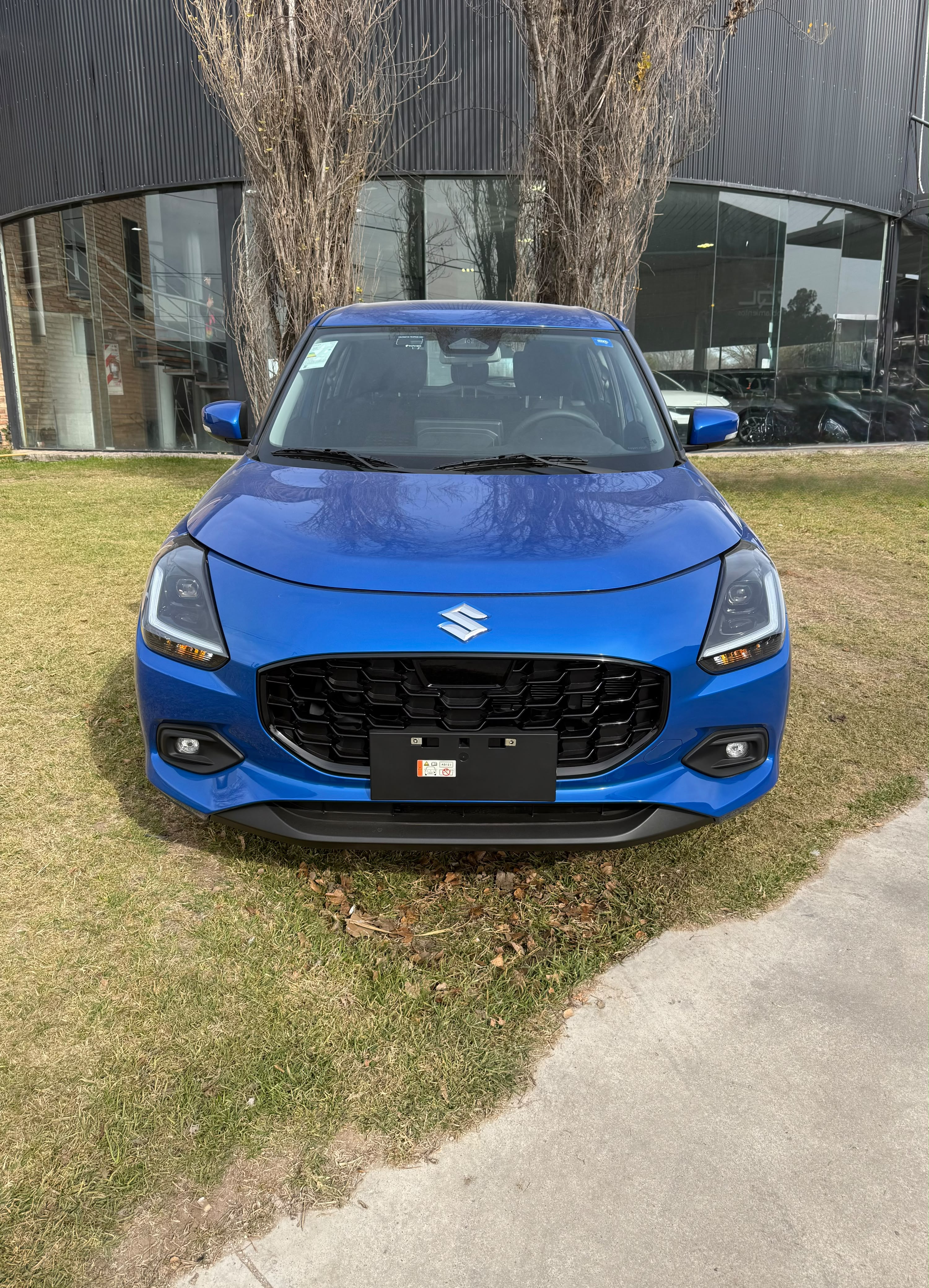Suzuki Swift Hybrid GLX 0km — lateral
