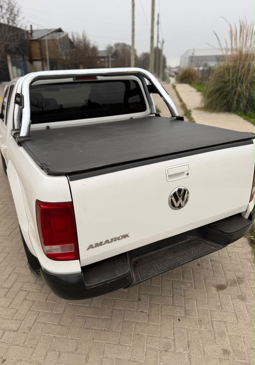 Volkswagen Amarok 2.0 TD 180HP 4x2 AT Comfortline 2021 — interior
