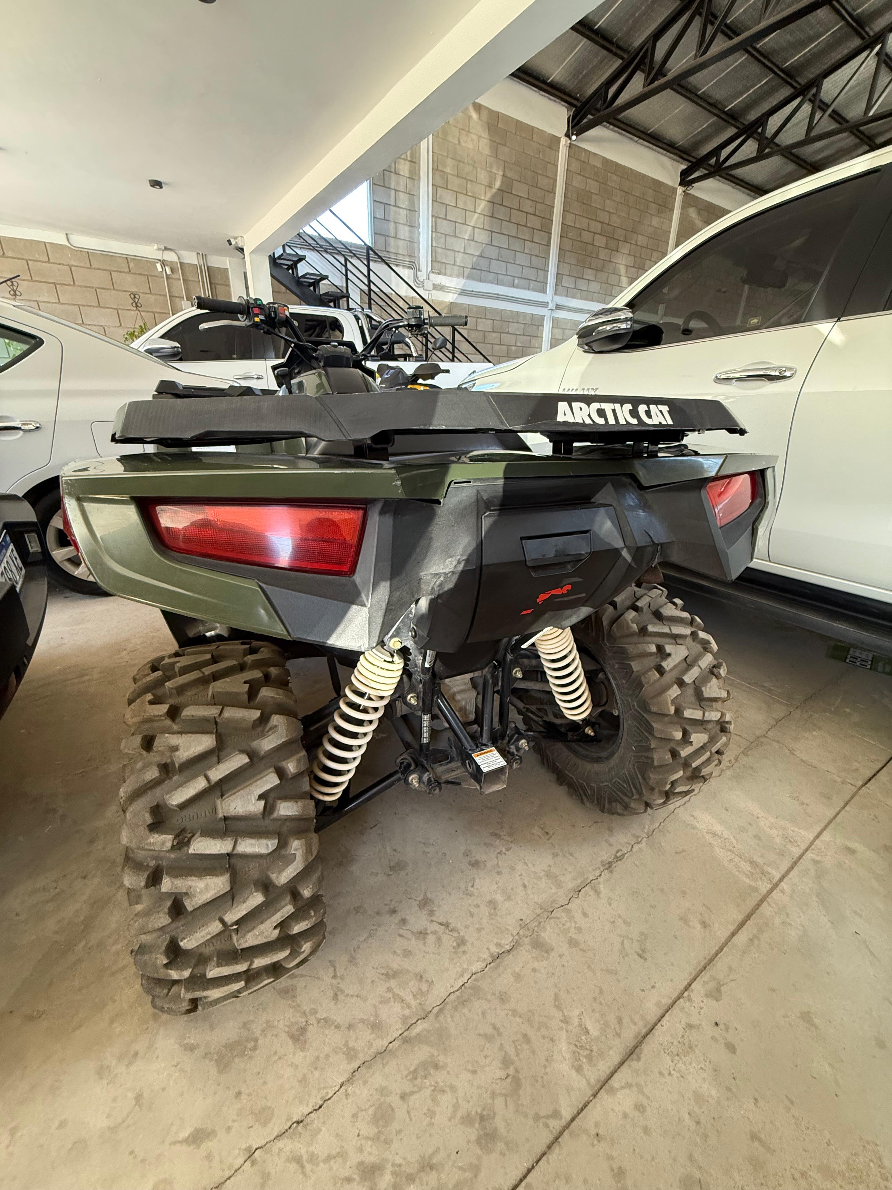 Arctic Cat XR 500 500 CC EFI 4x4 Cuatriciclo 2015 — frente