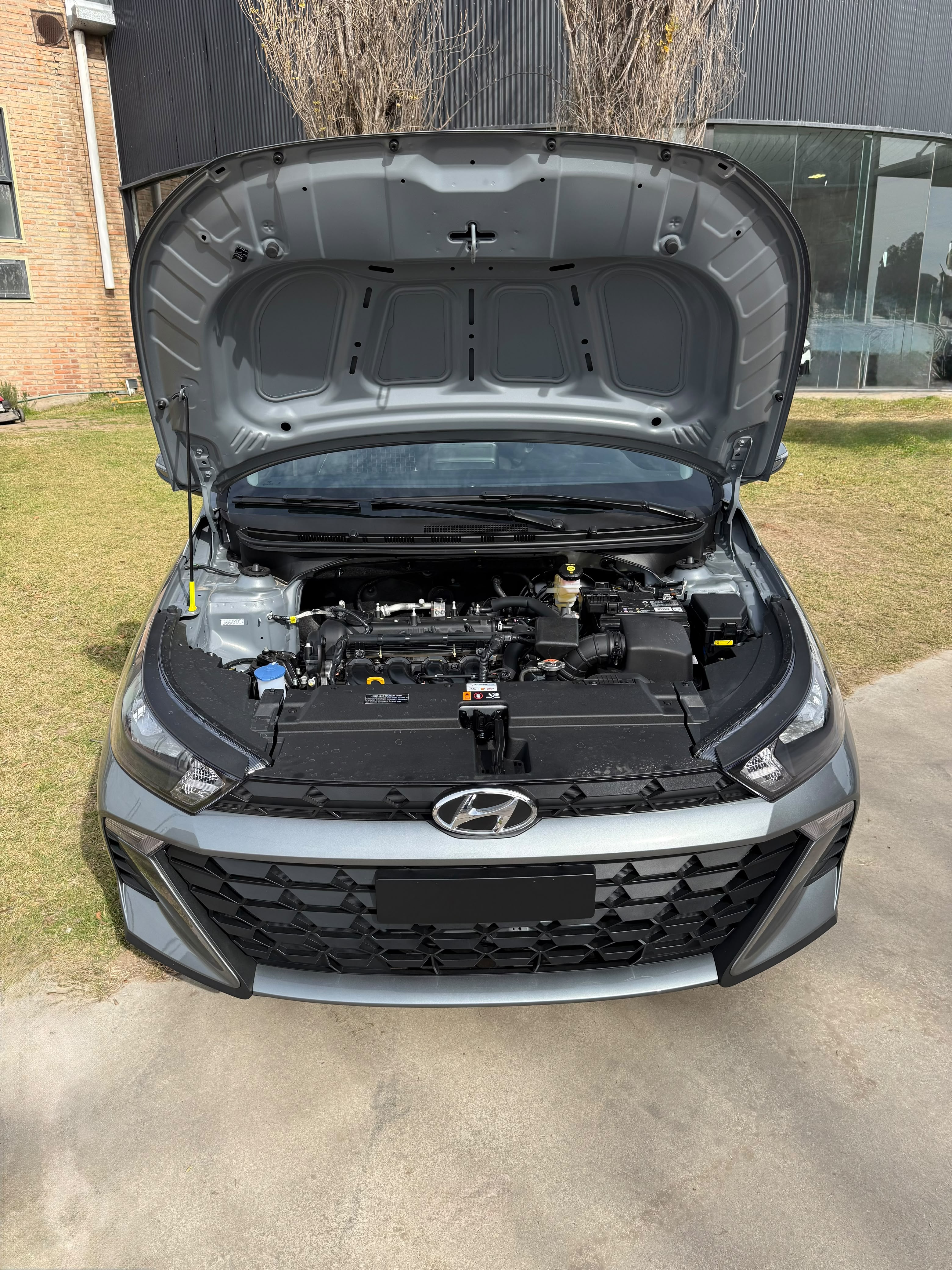 Hyundai HB20s 1.6 Confort Plus 0km — trasera