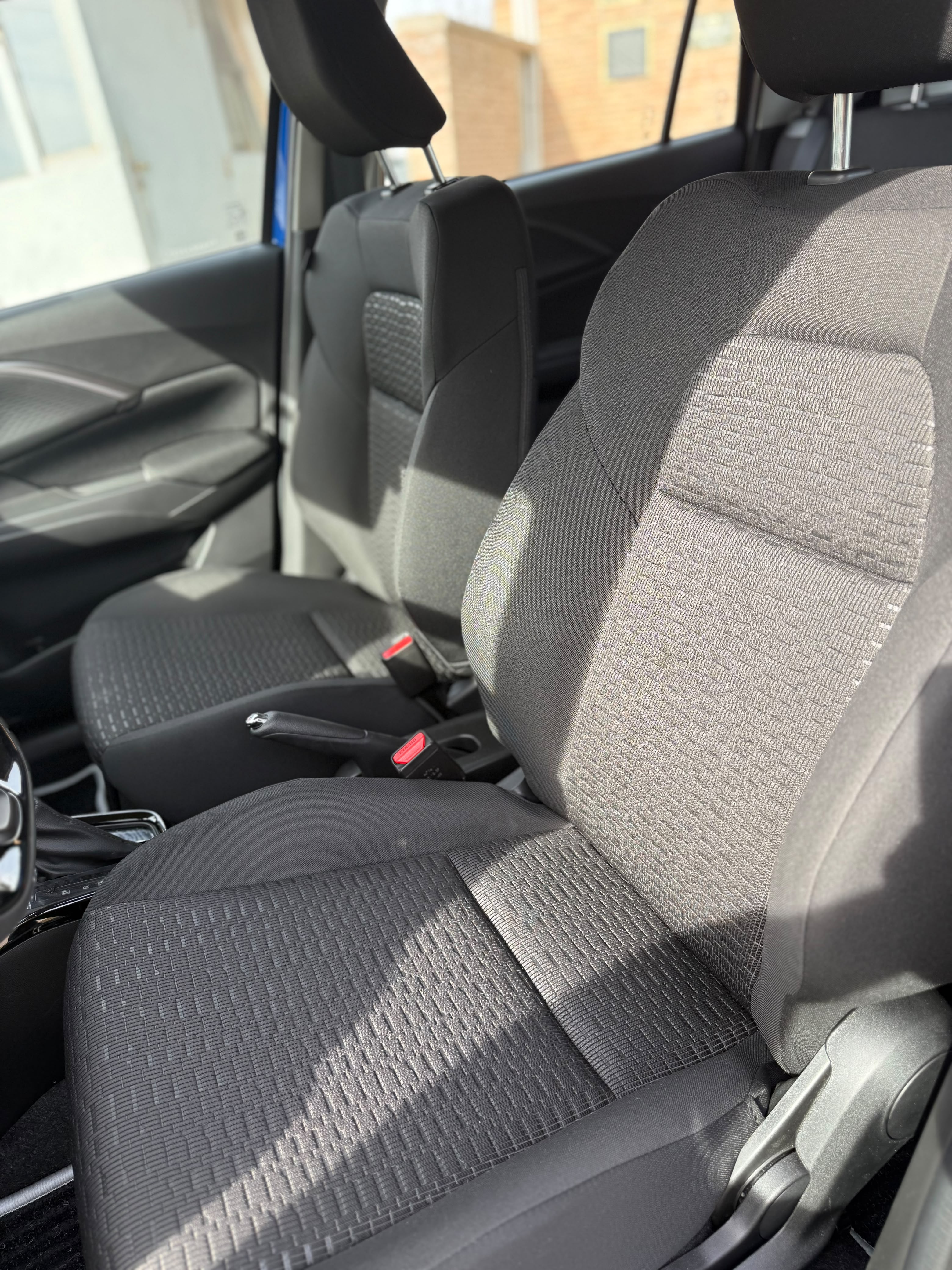 Suzuki Swift Hybrid GLX 0km — interior
