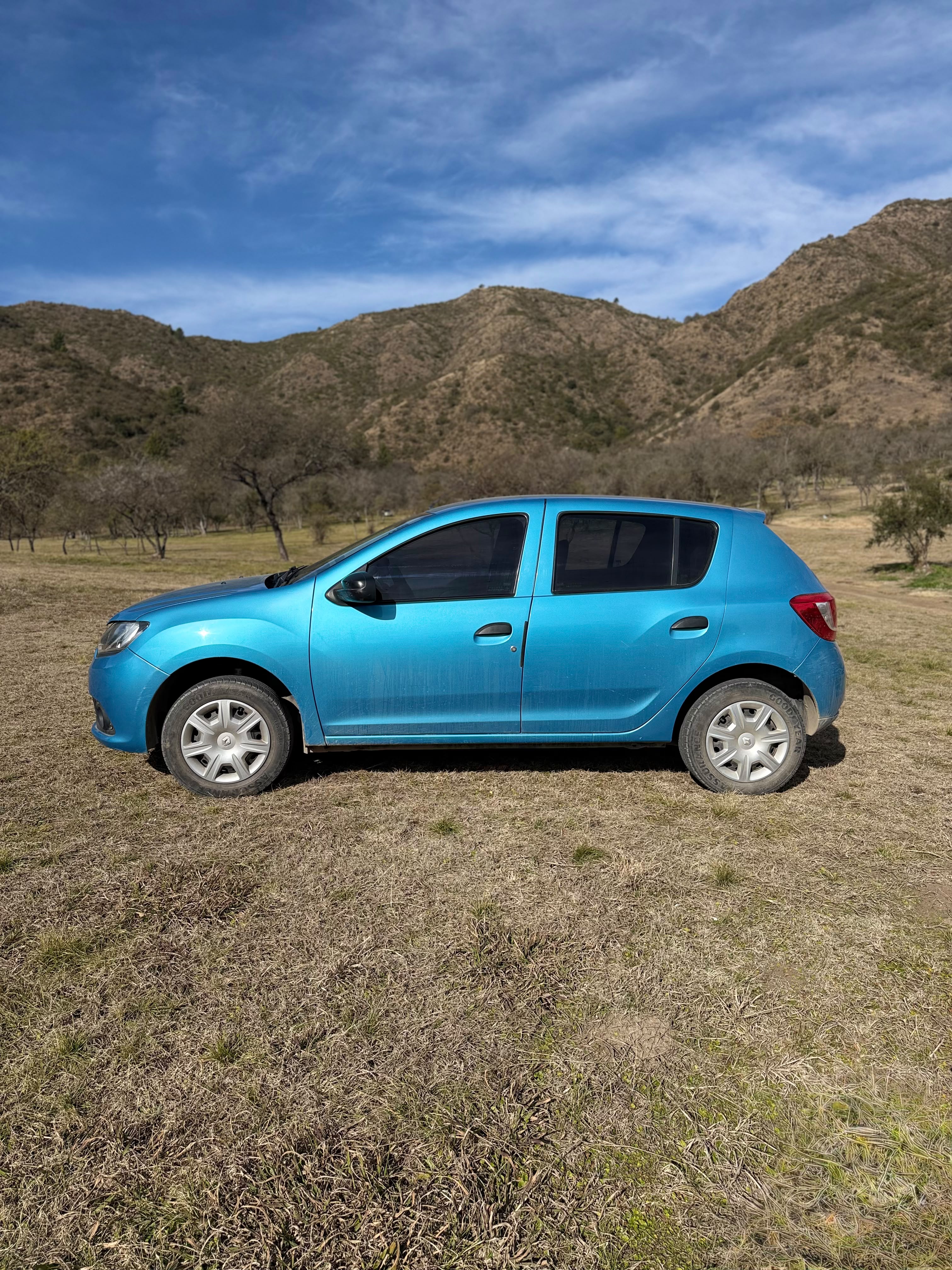 Renault Sandero II 1.6 Expression 2016 — trasera