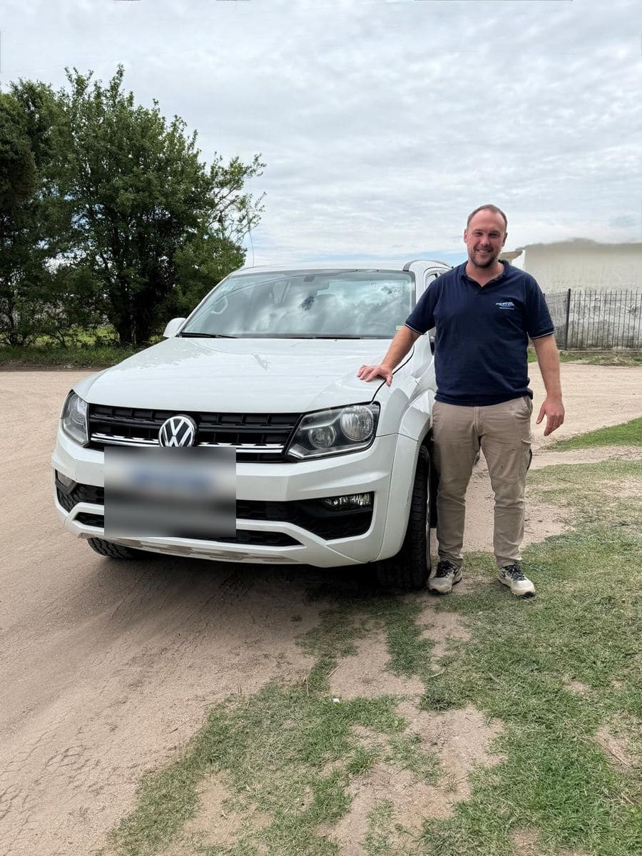 Cliente de AUTO VIEW con su Volkswagen Amarok