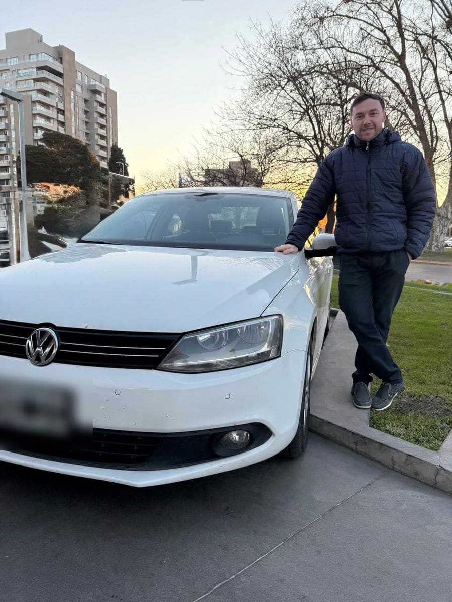 Cliente de AUTO VIEW con su Volkswagen Vento