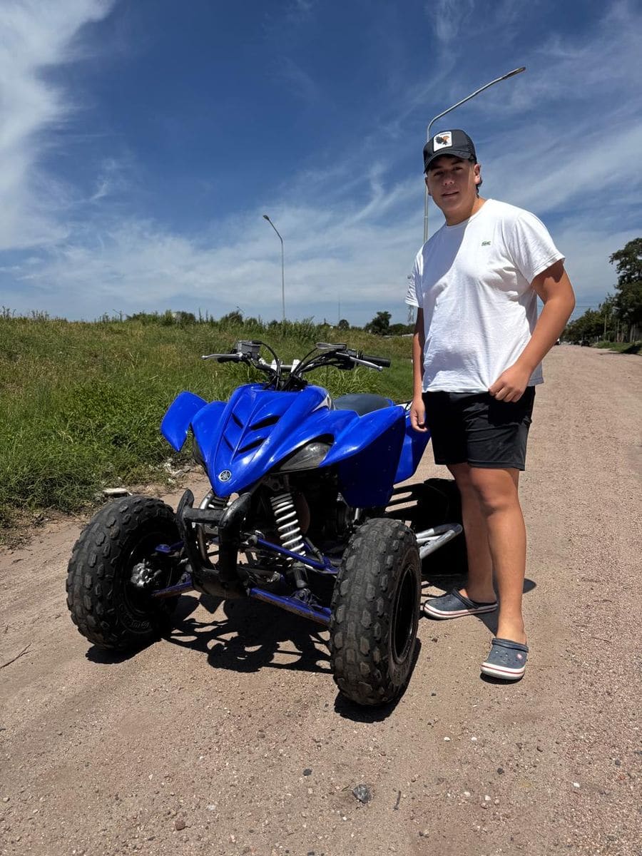 Cliente de AUTO VIEW con su Cuatriciclo Yamaha